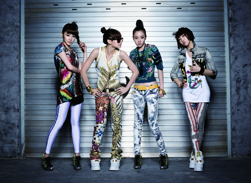 Be sure to catch 2NE1tv Every Sunday at 8pm on MNET!